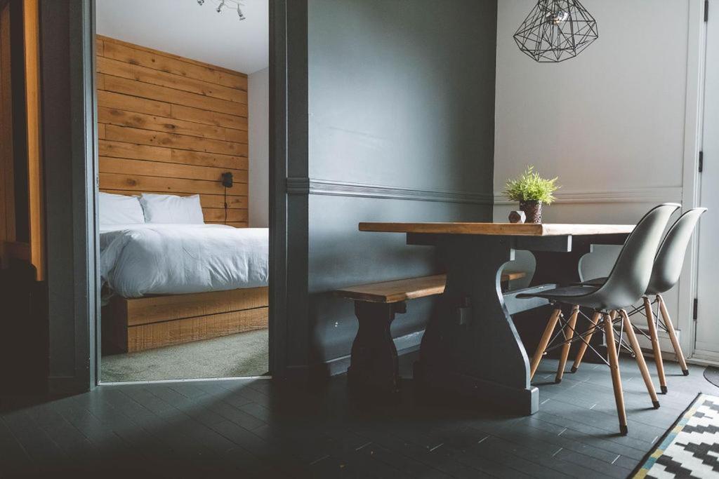 Beatnik Hotel Bromont Esterno foto