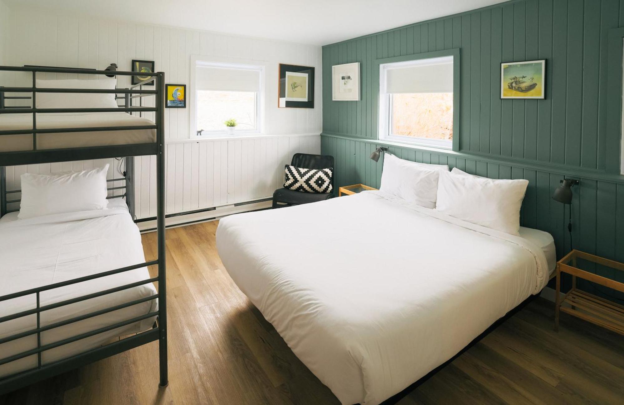 Beatnik Hotel Bromont Esterno foto