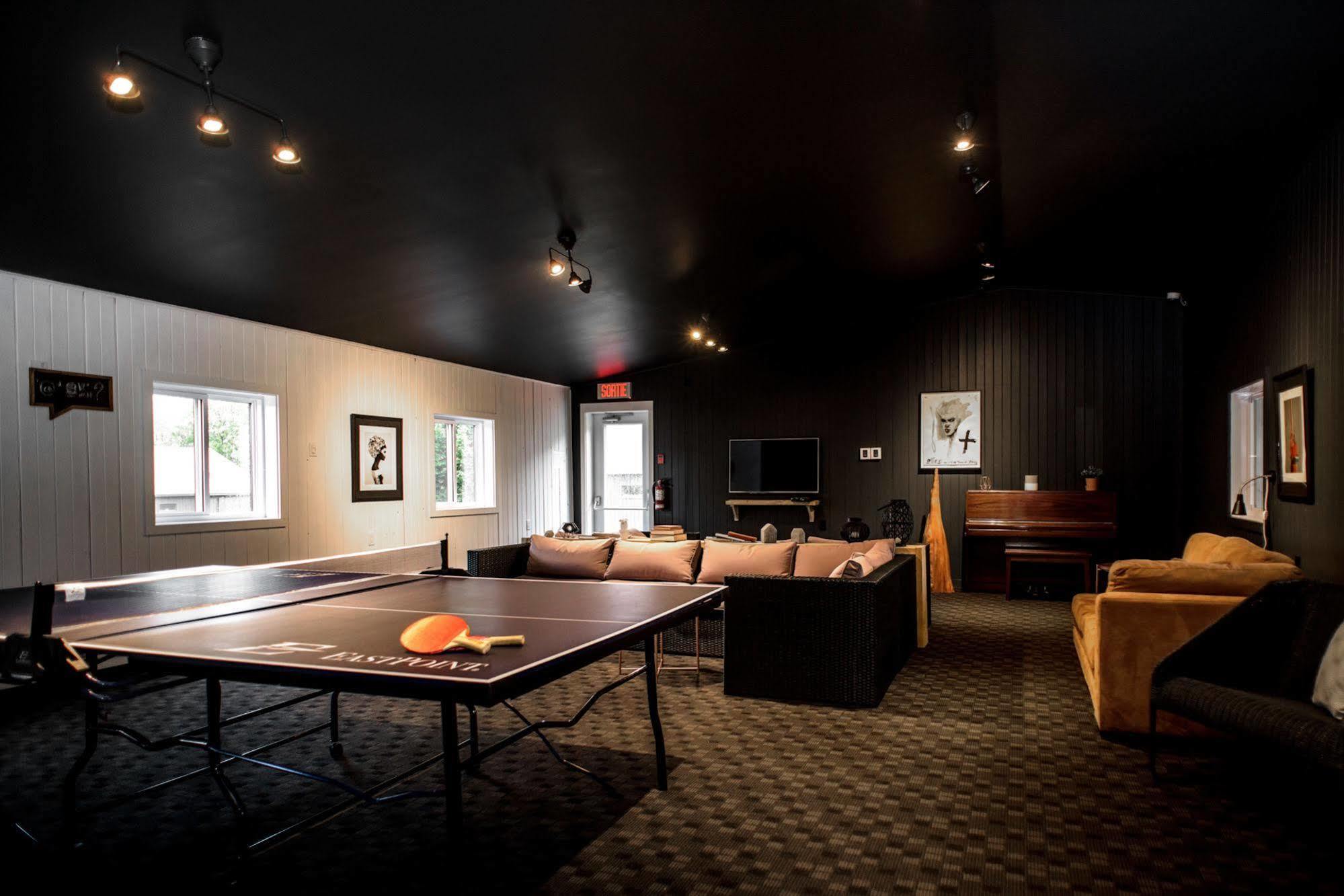 Beatnik Hotel Bromont Esterno foto