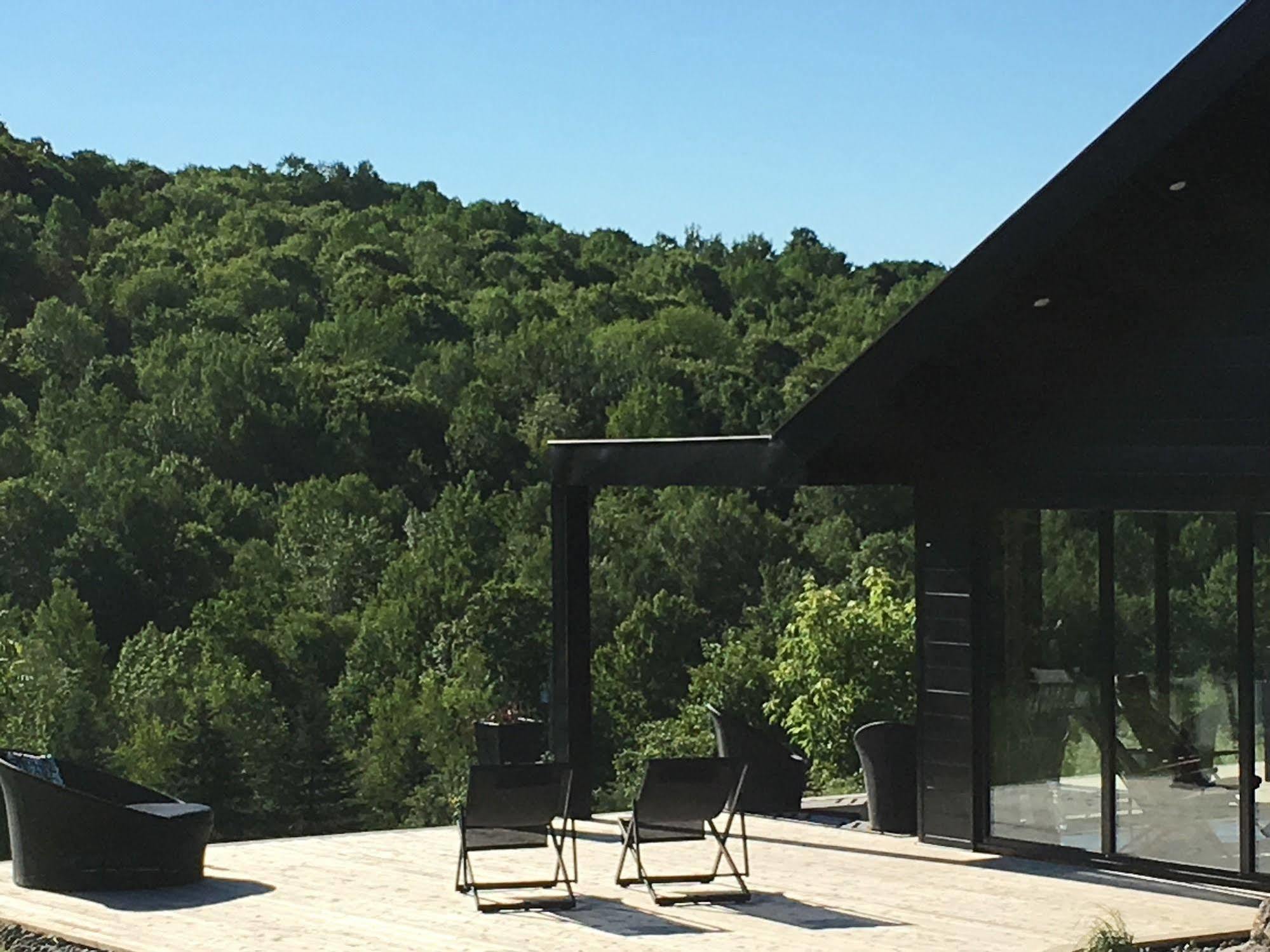 Beatnik Hotel Bromont Esterno foto